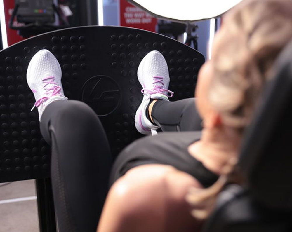 insignia-series-arc-leg-press