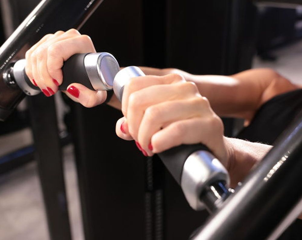 insignia-series-dual-axis-chest-press