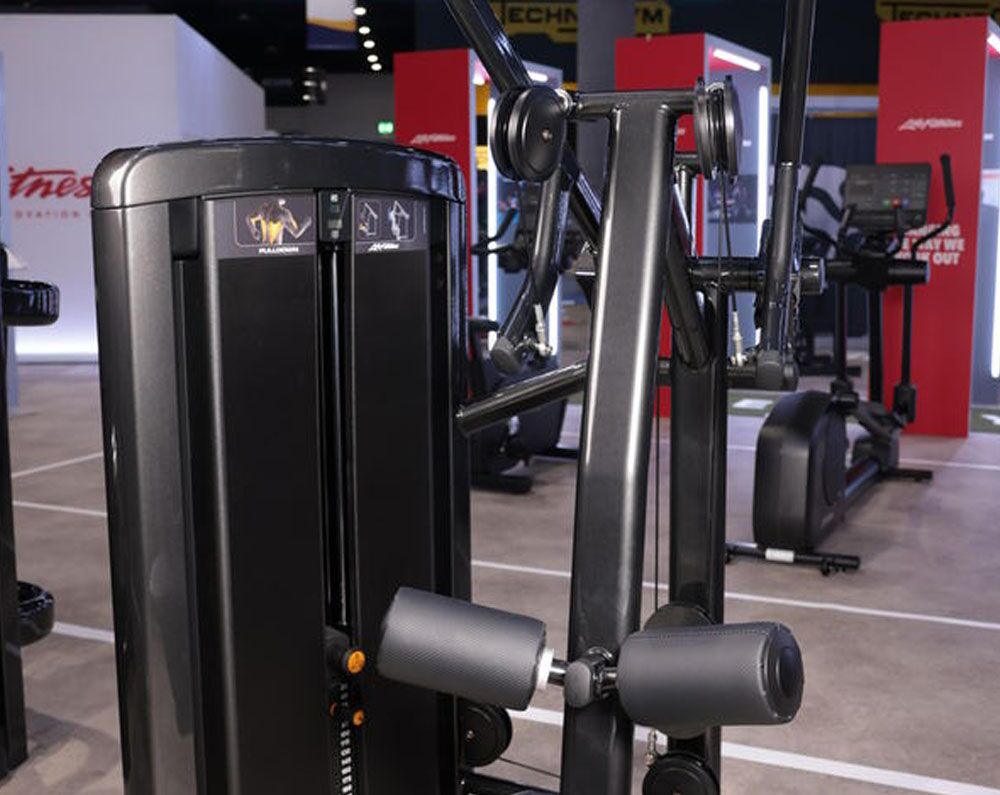 insignia-series-dual-axis-pulldown