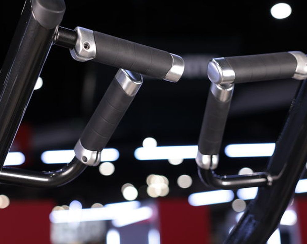 insignia-series-dual-axis-pulldown