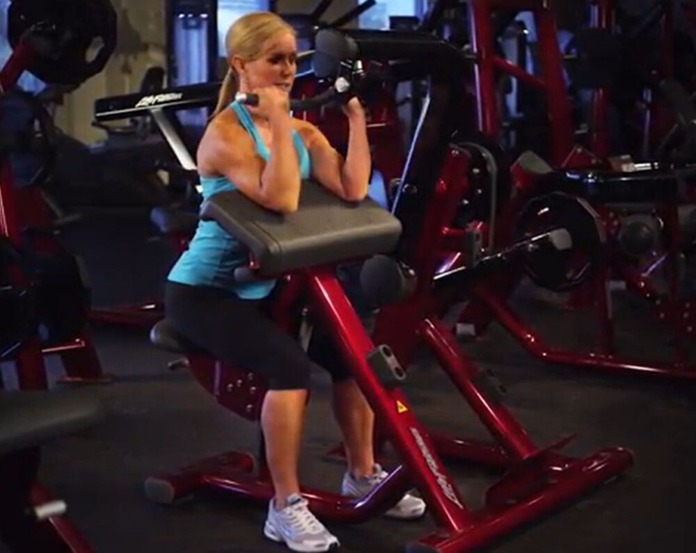 Life Fitness Signature Series Plate-Loaded Biceps Curl