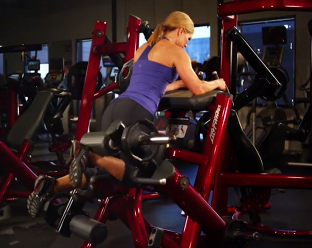 Life Fitness Signature Series Plate-Loaded Kneeling Leg Curl