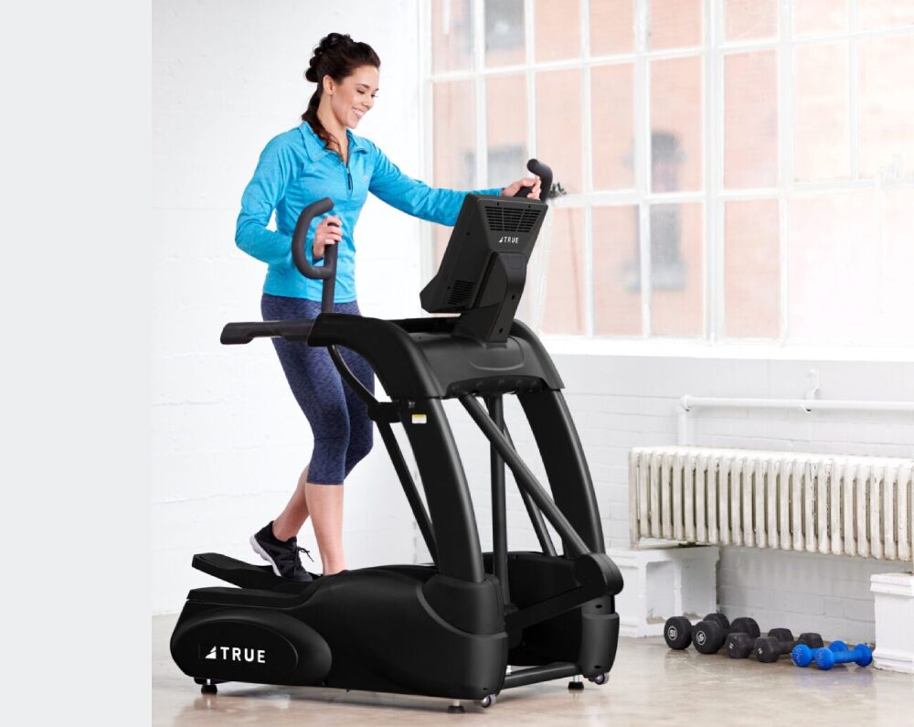 True Fitness Performance Series Elliptical (1)