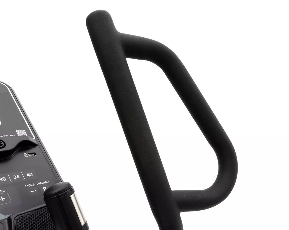 Spirit-XE795-Elliptical-Trainer