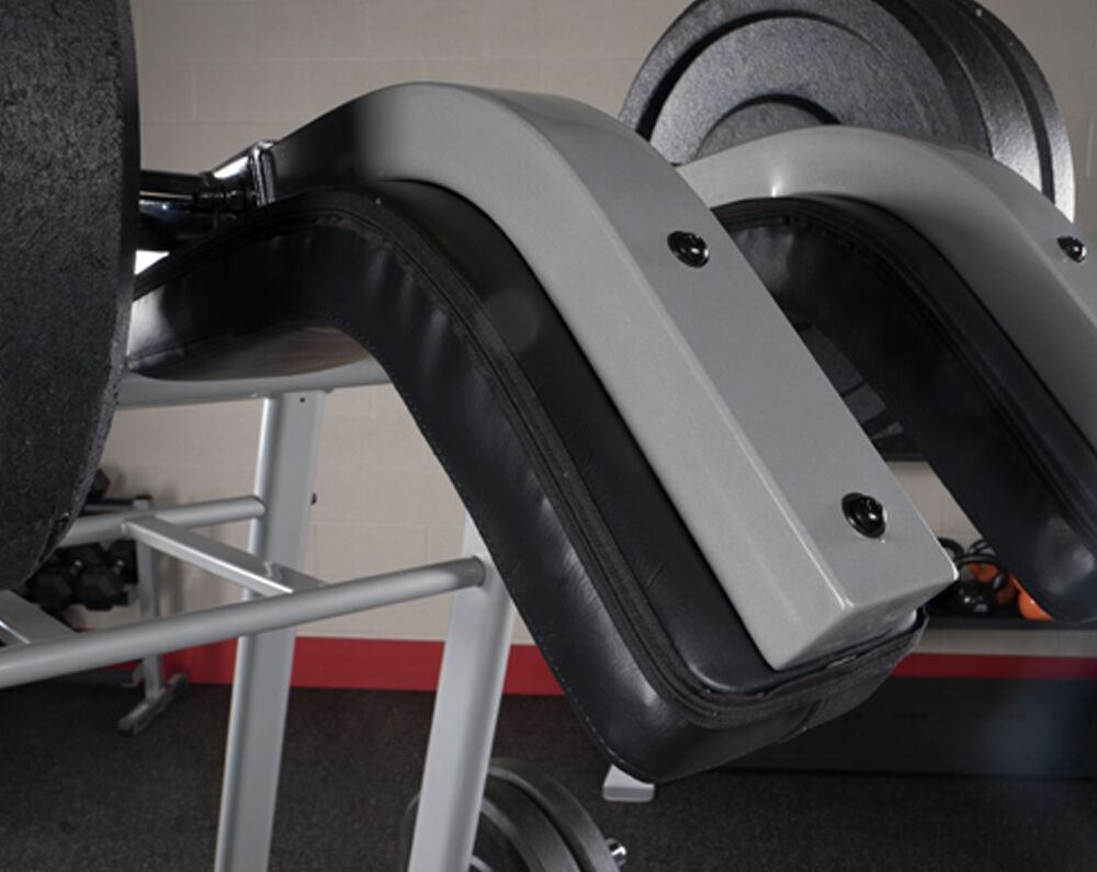 Body-Solid-Pro-ClubLine-Leverage-Squat-Machine1