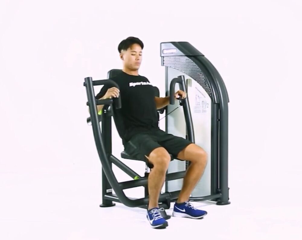 SportsArt P815 Chest Press-3