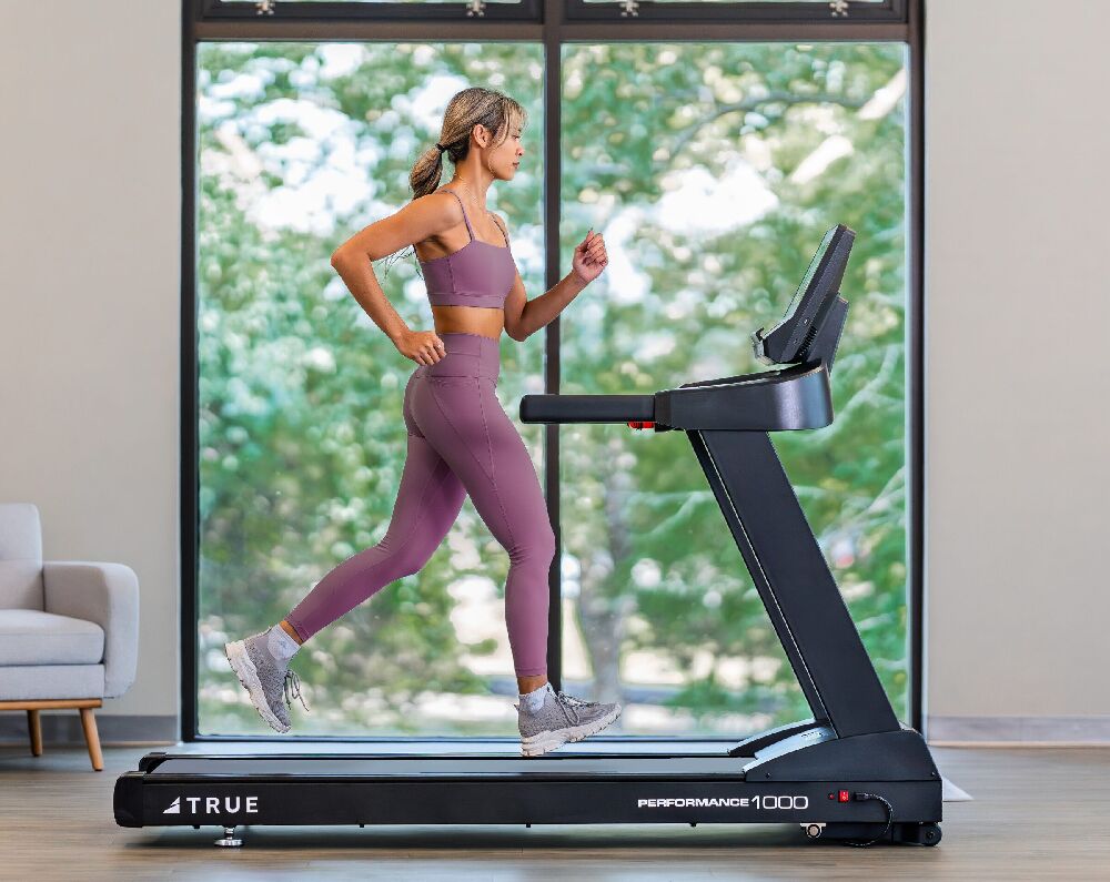 True Fitness Performance 1000 Treadmill (7)