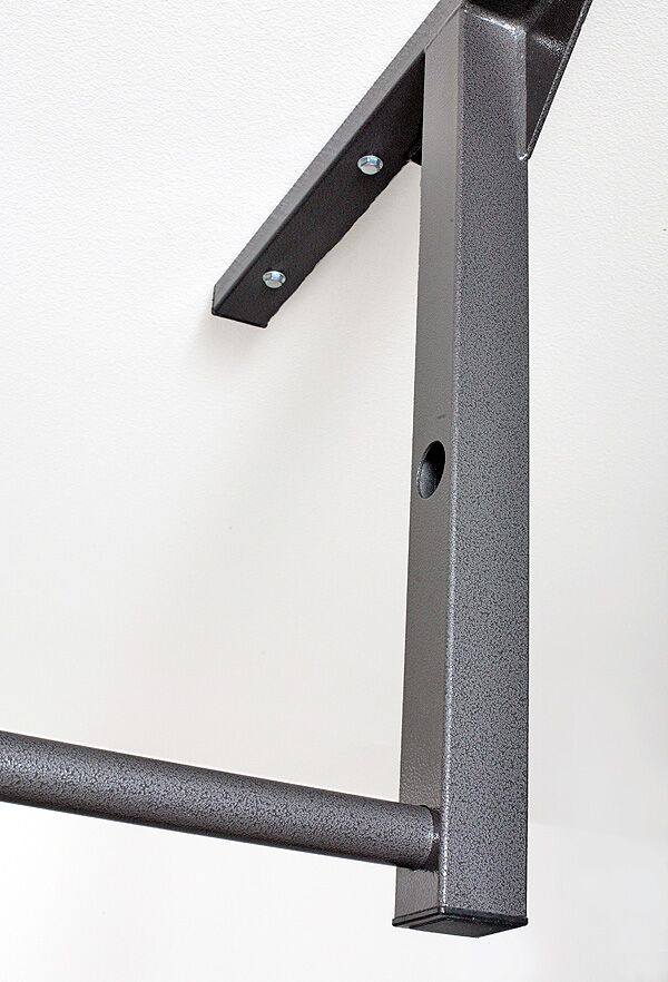 Stud Bar Pull UP Stud Bar Pull UP