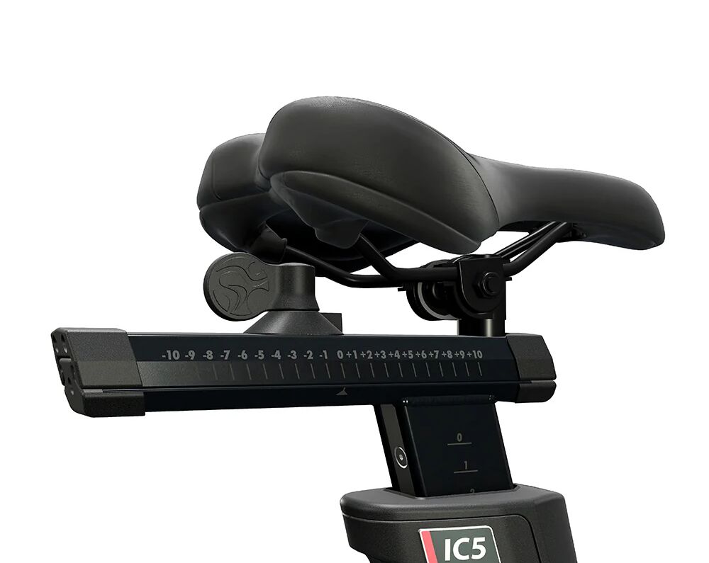 Life Fitness IC5 Indoor Cycle Bike (4)