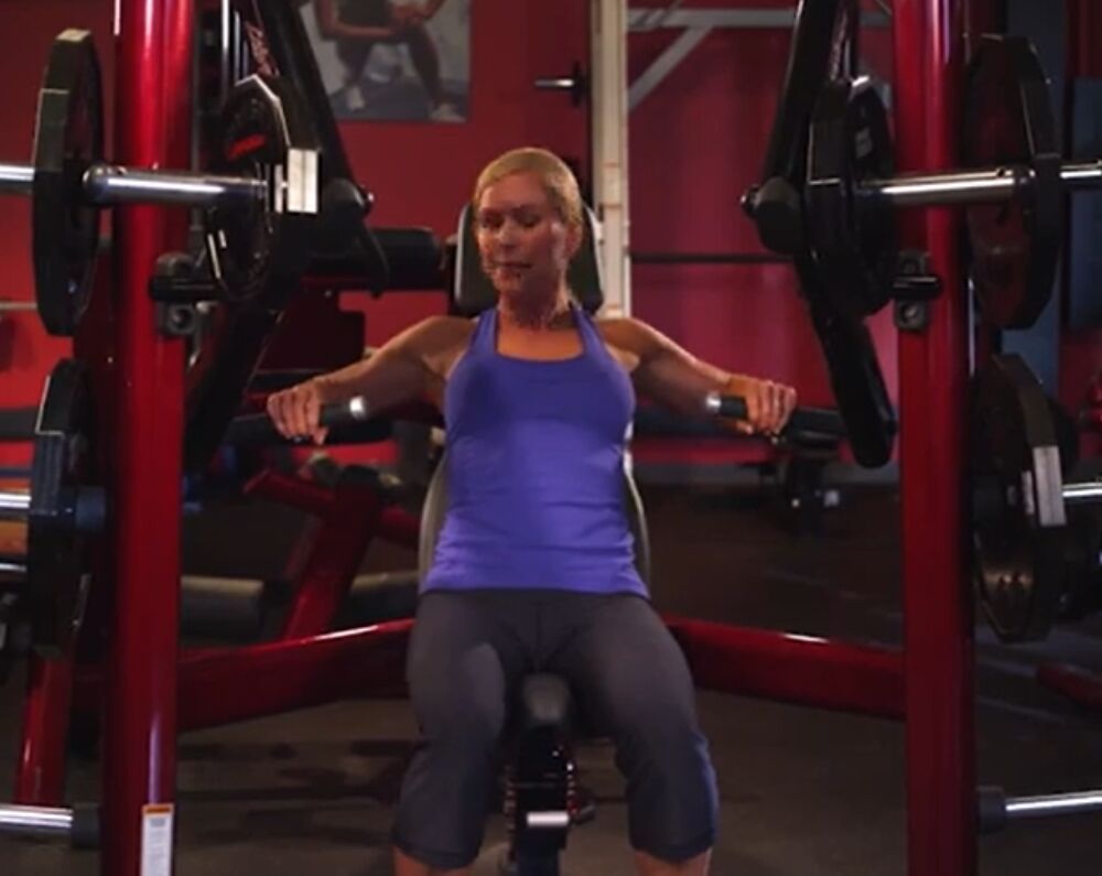 Life Fitness Signature Series Plate-Loaded Decline Chest Press