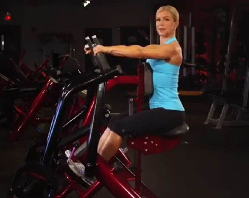 Life Fitness Signature Series Plate Loaded Row