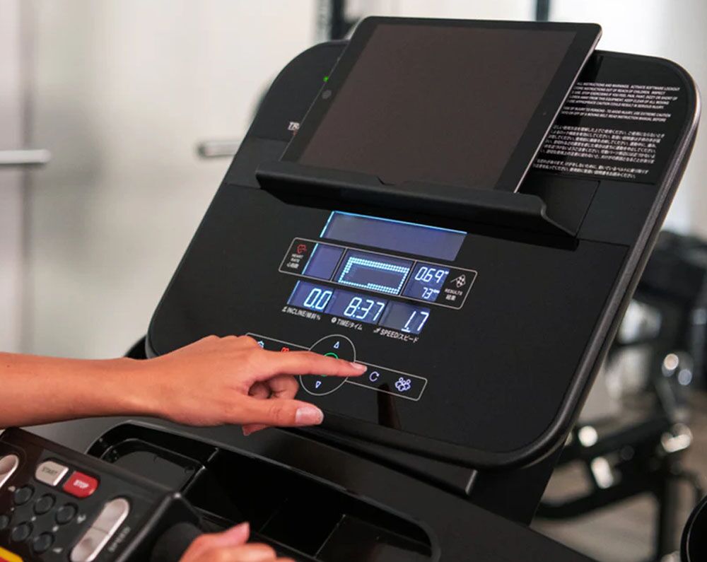 Life Fitness run-cx-treadmill